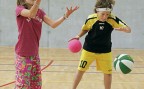 À l'article: Jeux de ballons: Consignes de sécurité
