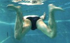 Zum Artikel: Schwimmen – Brust: Rhythmische Beinarbeit