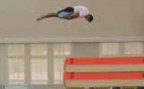 Zum Artikel: Minitrampolin: Dreiviertel-Salto gestreckt
