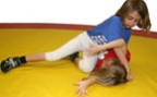 Zum Artikel: J+S-Kids – Ringen: Lektion 5 «Spielen, Raufen und Kämpfen ll»