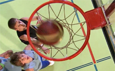 Vai all'articolo: G+S-Kids – Pallacanestro: Lezione 5 «Il tiro 2»