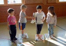 Vai all'articolo: Oggetti di uso quotidiano – Lezione: Il circo di giornali