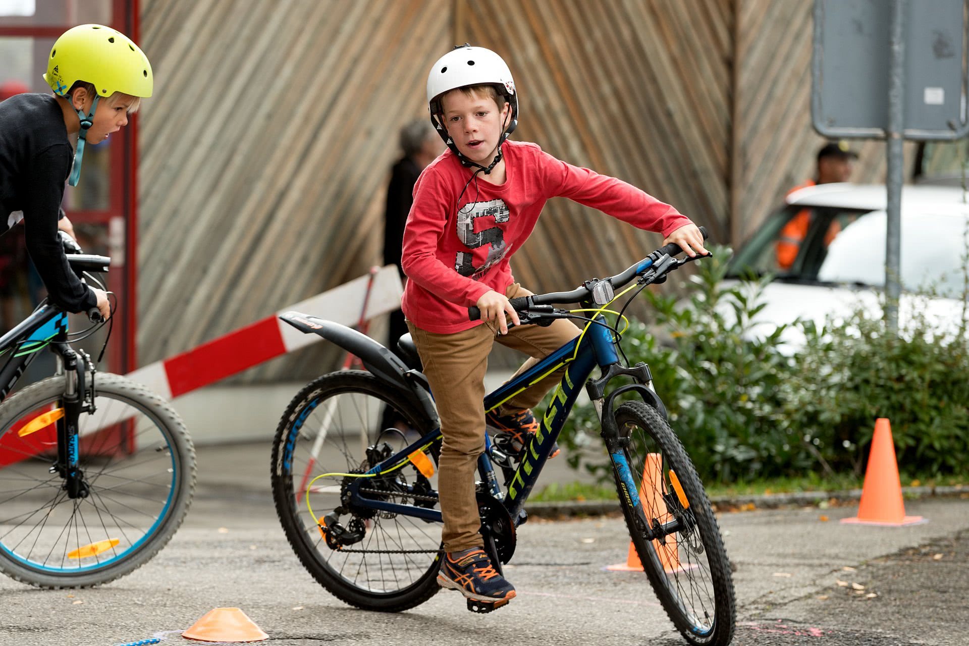 fahrrad knacken beim treten im stehen