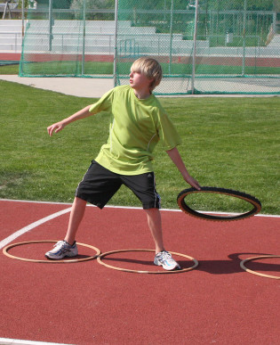 Atletica leggera Lancio del disco Lancio a distanza del copertone