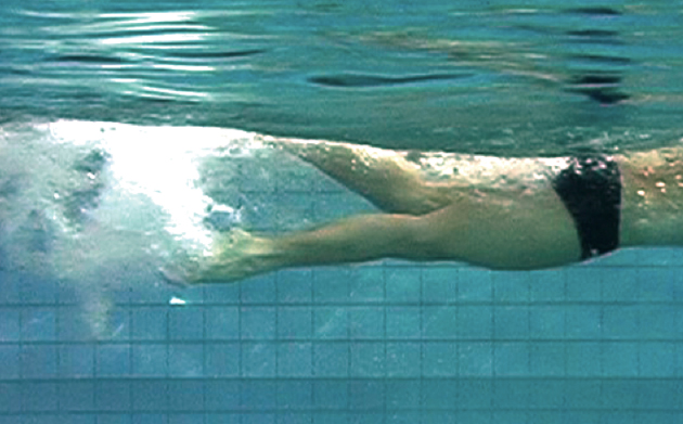 Natation – Crawl: Hors-bord »