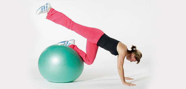 Swissball: Effektives Training auf beweglicher Unterlage