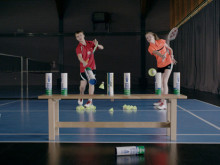 09/2013: Badminton – Shuttle Time