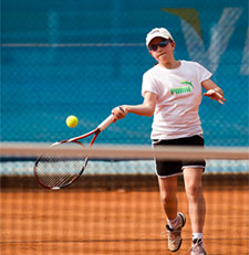 Tennis Wir Spielen Beide Hinten R8 Cross Ist Trumpf Mobilesport Ch