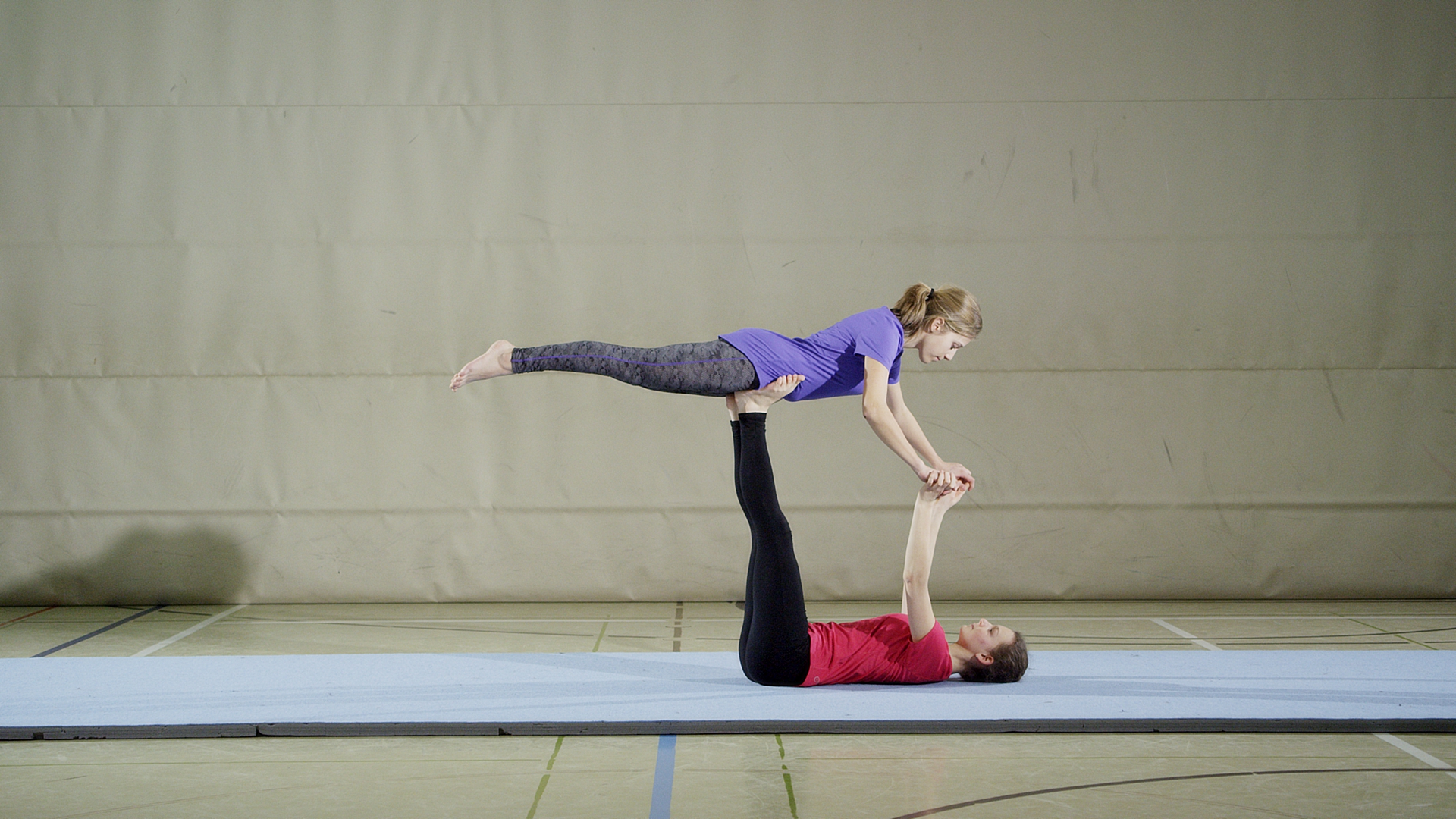 Partnerakrobatik III – Statische Akros: Flieger » mobilesport.ch