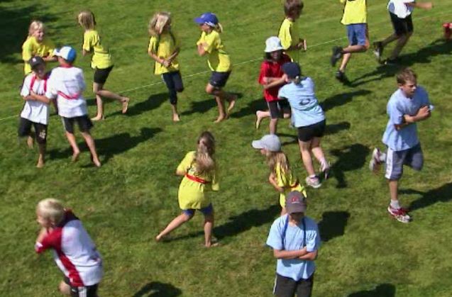 Giochi allaperto: tutti assieme al parco giochi » mobilesport.ch Creare un parco giochi all aperto